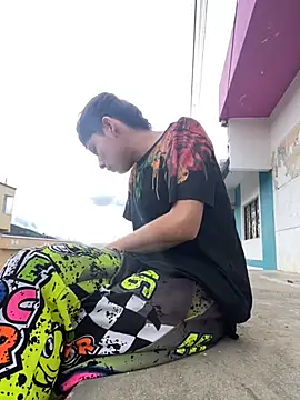 Snapshot of elfernh chatting on 13, 11, 2025 elfernh online show from 13, 11, 2025