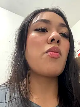 Snapshot of Mariaotalvaro chatting on 29, 10, 2025 Mariaotalvaro online show from 29, 10, 2025