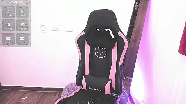 Snapshot of samiacooper25 chatting on 10, 9, 2025 samiacooper25 online show from 10, 9, 2025