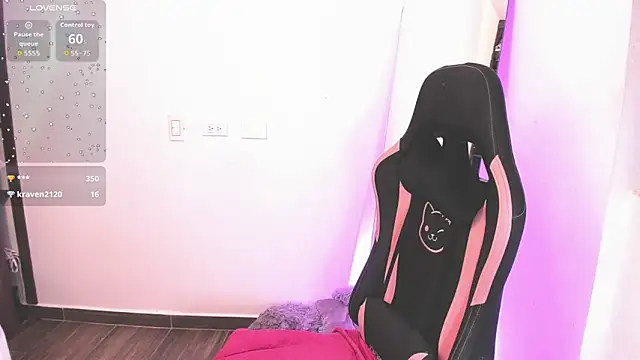 Snapshot of samiacooper25 chatting on 13, 9, 2025 samiacooper25 online show from 13, 9, 2025