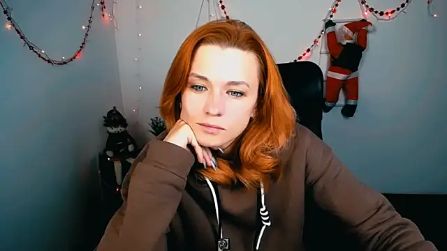 Snapshot of PeppyMia chatting on 14, 12, 2025 PeppyMia online show from 14, 12, 2025