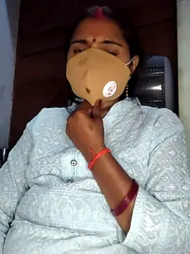 Snapshot of SHABNAM_G chatting on 15, 12, 2025 SHABNAM G online show from 15, 12, 2025