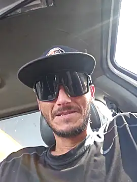 Romance32 online show from 8, 10, 2025