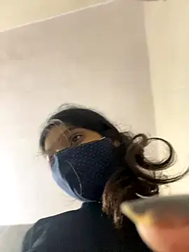 Snapshot of tanisha-2005 chatting on 10, 9, 2025 tanisha-2005 online show from 10, 9, 2025