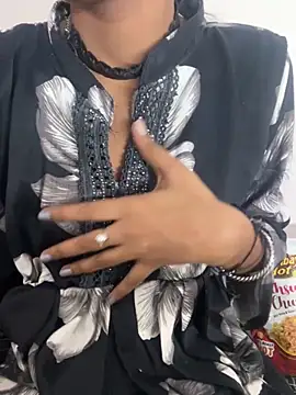 tanisha-2005 online show from 11, 11, 2025