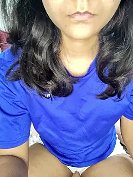 tanisha-2005 online show from 17, 12, 2025