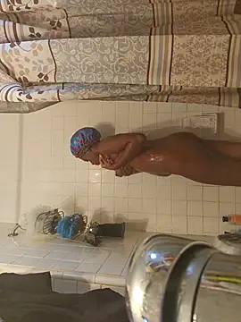 Snapshot of _she_was_a_fairy chatting on 25, 9, 2025 she was a fairy online show from 25, 9, 2025