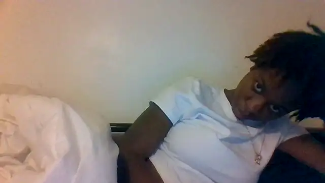 Snapshot of _she_was_a_fairy chatting on 29, 11, 2025 she was a fairy online show from 29, 11, 2025