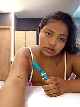 Cristal hott1 online show from 21, 2, 2026