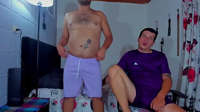 Snapshot of DuoPerverxs chatting on 28, 11, 2025 DuoPerverxs online show from 28, 11, 2025