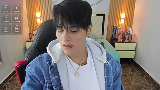 KAROLLJONES1 online show from 23, 9, 2025