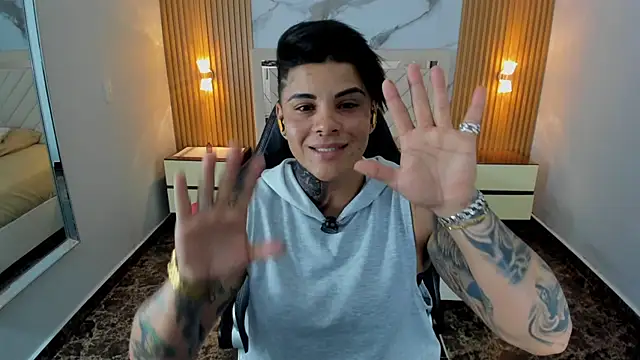 KAROLLJONES1 online show from 28, 5, 2026