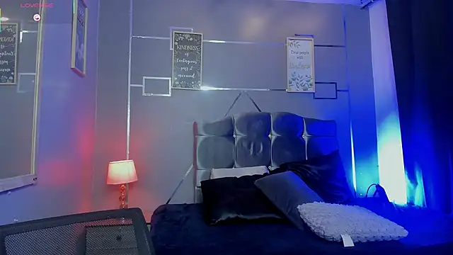 Snapshot of Room_69x chatting on 18, 10, 2025 Room 69x online show from 18, 10, 2025