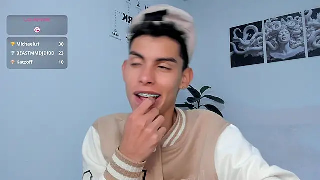 Snapshot of Room_69x chatting on 29, 11, 2025 Room 69x online show from 29, 11, 2025