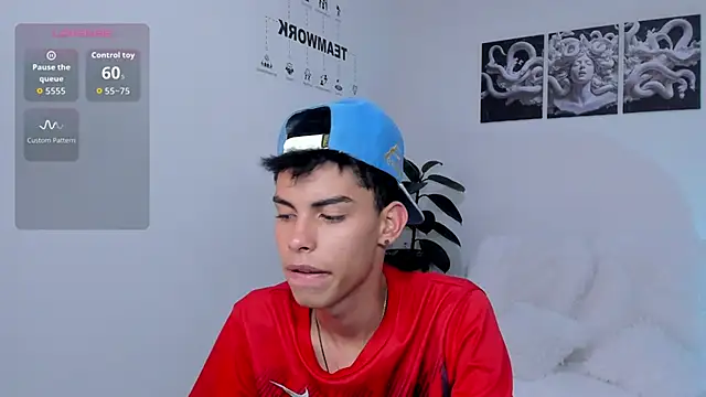 Snapshot of Room_69x chatting on 30, 11, 2025 Room 69x online show from 30, 11, 2025