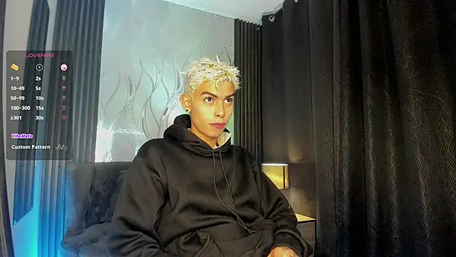 Snapshot of Room_69x chatting on 9, 1, 2026 Room 69x online show from 9, 1, 2026