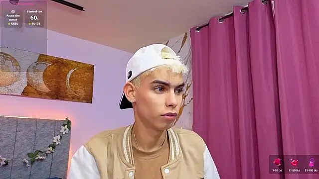 Snapshot of Room_69x chatting on 4, 2, 2026 Room 69x online show from 4, 2, 2026