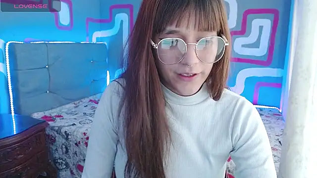 zara erotik online show from 30, 9, 2025