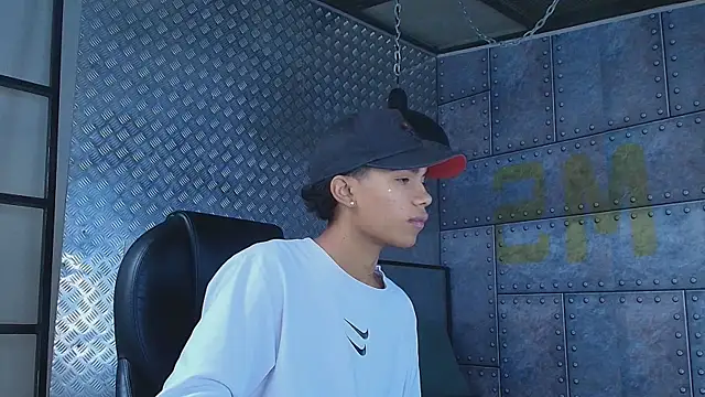 Snapshot of AlanCutee chatting on 28, 9, 2025 AlanCutee online show from 28, 9, 2025