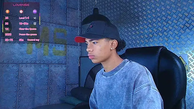 Snapshot of AlanCutee chatting on 9, 10, 2025 AlanCutee online show from 9, 10, 2025