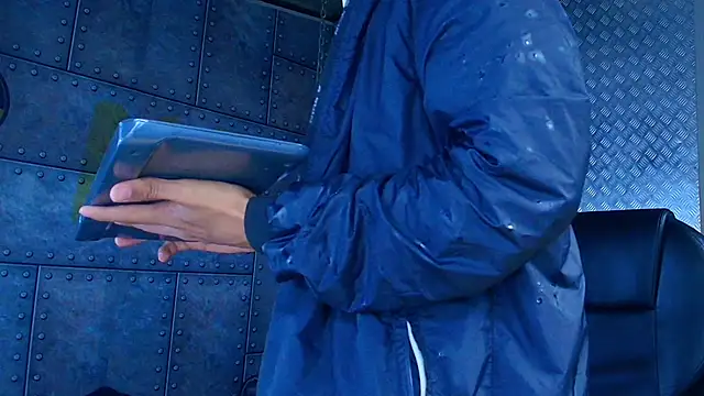 Snapshot of AlanCutee chatting on 14, 10, 2025 AlanCutee online show from 14, 10, 2025