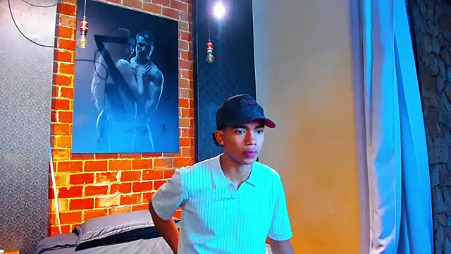 Snapshot of AlanCutee chatting on 4, 11, 2025 AlanCutee online show from 4, 11, 2025