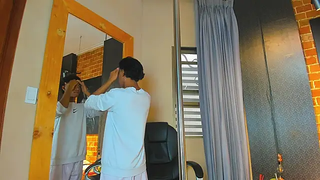 Snapshot of AlanCutee chatting on 16, 11, 2025 AlanCutee online show from 16, 11, 2025