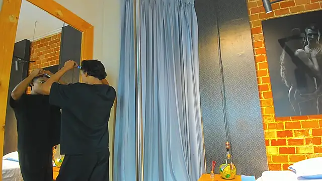 Snapshot of AlanCutee chatting on 18, 11, 2025 AlanCutee online show from 18, 11, 2025