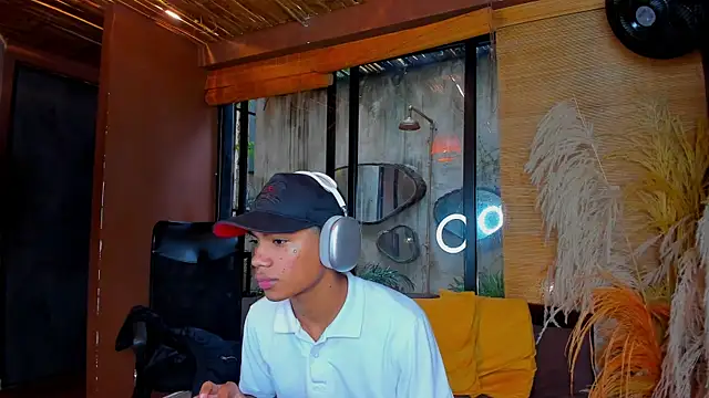 AlanCutee online show from 20, 12, 2025