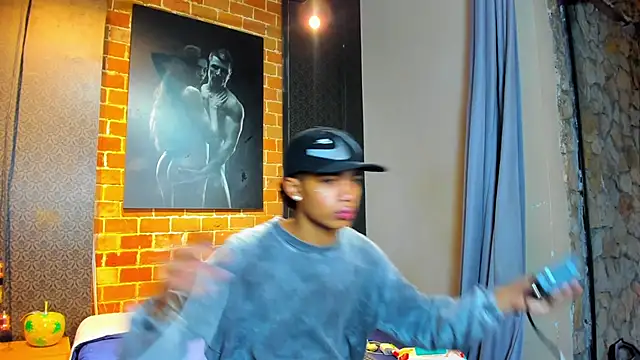 AlanCutee online show from 5, 2, 2026