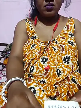 Snapshot of Cute-Swewty chatting on 5, 11, 2025 Cute-Swewty online show from 5, 11, 2025