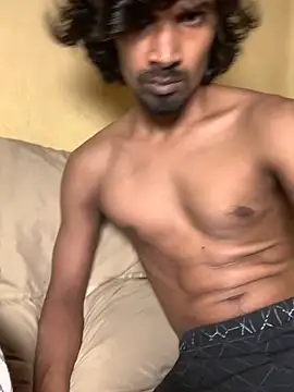 Snapshot of Serah99 chatting on 18, 11, 2025 Serah99 online show from 18, 11, 2025