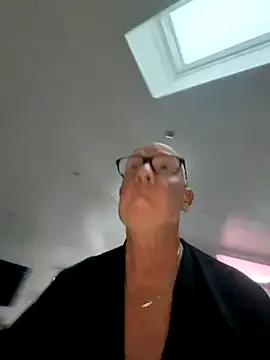 Snapshot of philefc chatting on 3, 12, 2025 philefc online show from 3, 12, 2025