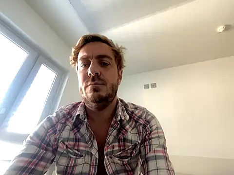 Snapshot of 3615-ULLA chatting on 1, 10, 2025 3615-ULLA online show from 1, 10, 2025