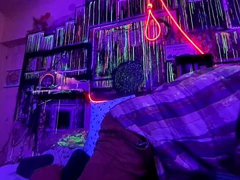 Snapshot of 3615-ULLA chatting on 25, 10, 2025 3615-ULLA online show from 25, 10, 2025