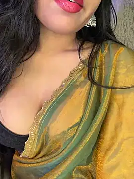 KARISHMA-STRIP online show from 13, 3, 2026