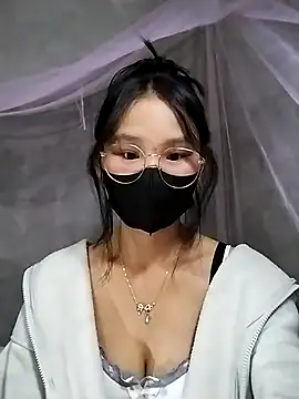 saronla 03 online show from 5, 12, 2025