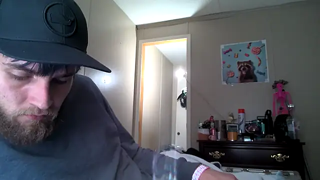 Snapshot of high3ndlowlife chatting on 12, 9, 2025 high3ndlowlife online show from 12, 9, 2025