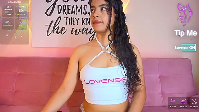 Snapshot of SunnyGilmoree chatting on 19, 11, 2025 SunnyGilmoree online show from 19, 11, 2025