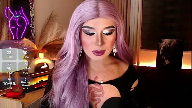 Snapshot of mslilly_croft chatting on 2, 5, 2026 mslilly croft online show from 2, 5, 2026