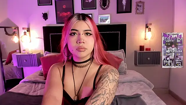 Snapshot of pinkk_deemon chatting on 3, 6, 2026 pinkk deemon online show from 3, 6, 2026