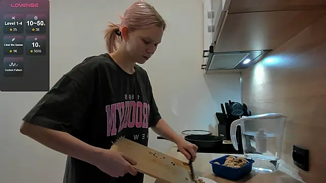 Snapshot of _Gentle_Angel_Melissa_ chatting on 10, 10, 2025 Gentle Angel Melissa online show from 10, 10, 2025