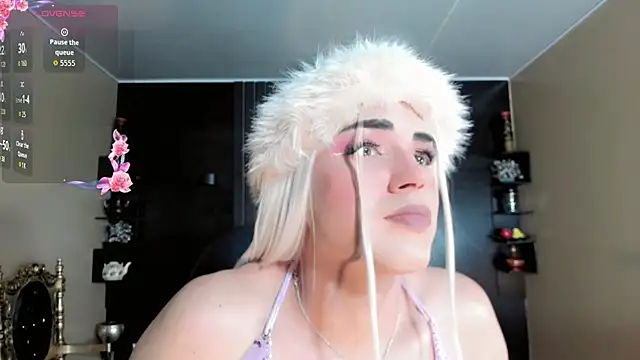 Kimberly Vazquez online show from 18, 10, 2025