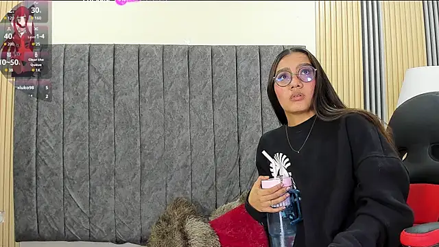 rubby lux online show from 4, 12, 2025