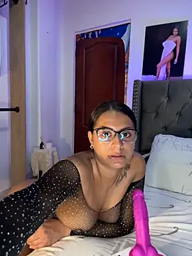 Snapshot of ema_zoe chatting on 27, 11, 2025 ema zoe online show from 27, 11, 2025