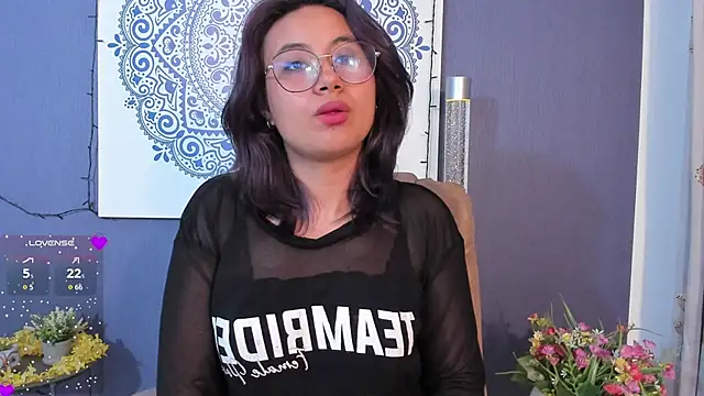 Snapshot of Nova_allen chatting on 24, 9, 2025 Nova allen online show from 24, 9, 2025