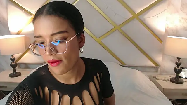Snapshot of RenataFerrer_ chatting on 22, 10, 2025 RenataFerrer online show from 22, 10, 2025