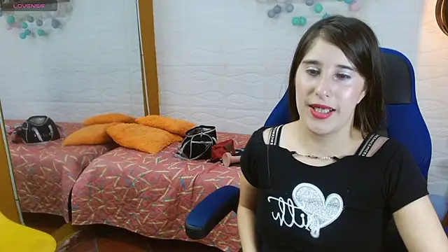 karlarousex online show from 3, 11, 2025