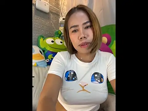 Snapshot of Kath_C chatting on 26, 11, 2025 Kath C online show from 26, 11, 2025