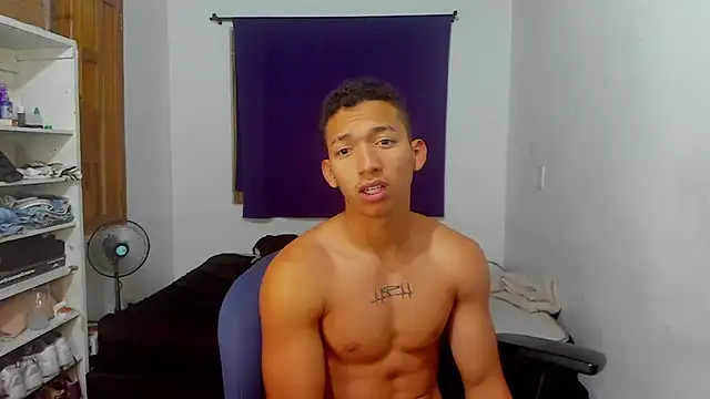 Snapshot of JuanchiT66 chatting on 9, 10, 2025 JuanchiT66 online show from 9, 10, 2025